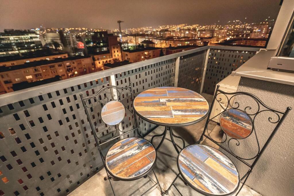 Briana Luxury Panoramic View Apartamento Cluj-Napoca Exterior foto